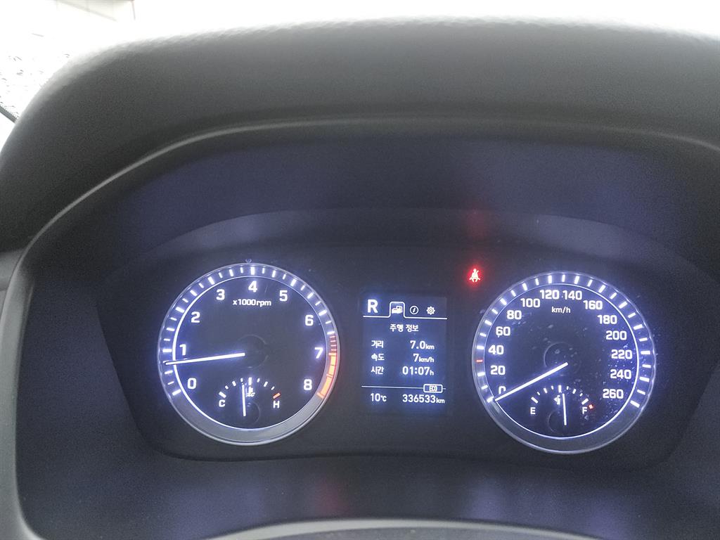 HYUNDAI Sonata - Vista 6