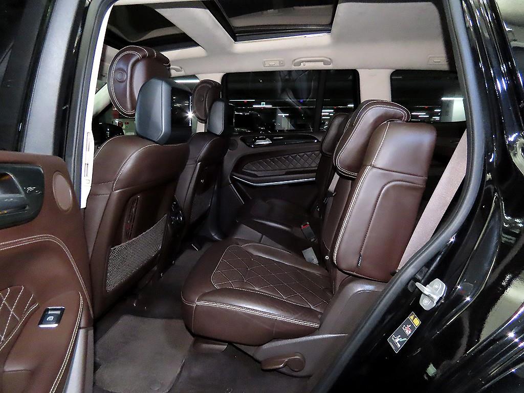 Mercedes Benz GLS Class - Vista 7