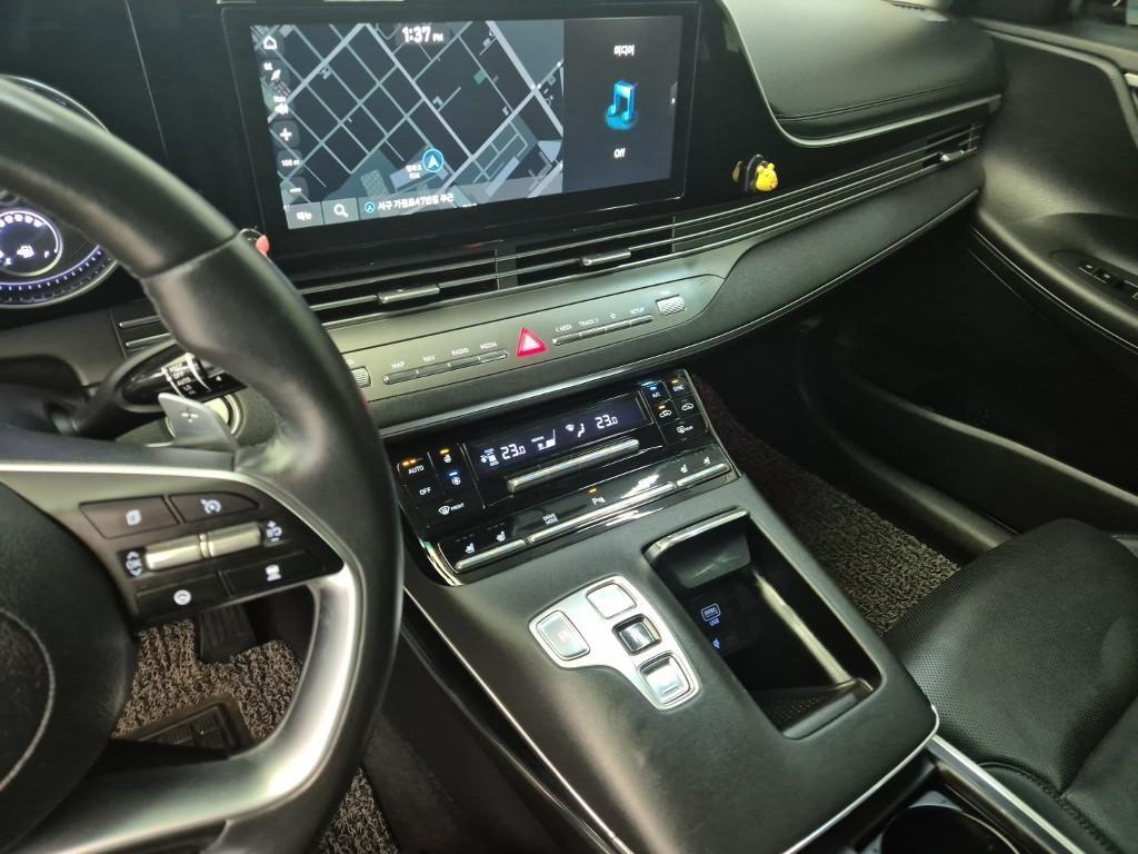 HYUNDAI Grandeur - Vista 10