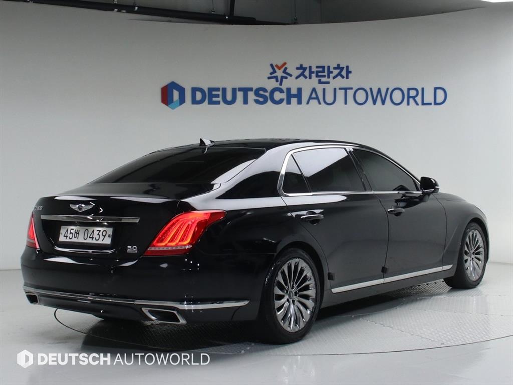 Genesis EQ900 - Vista 2