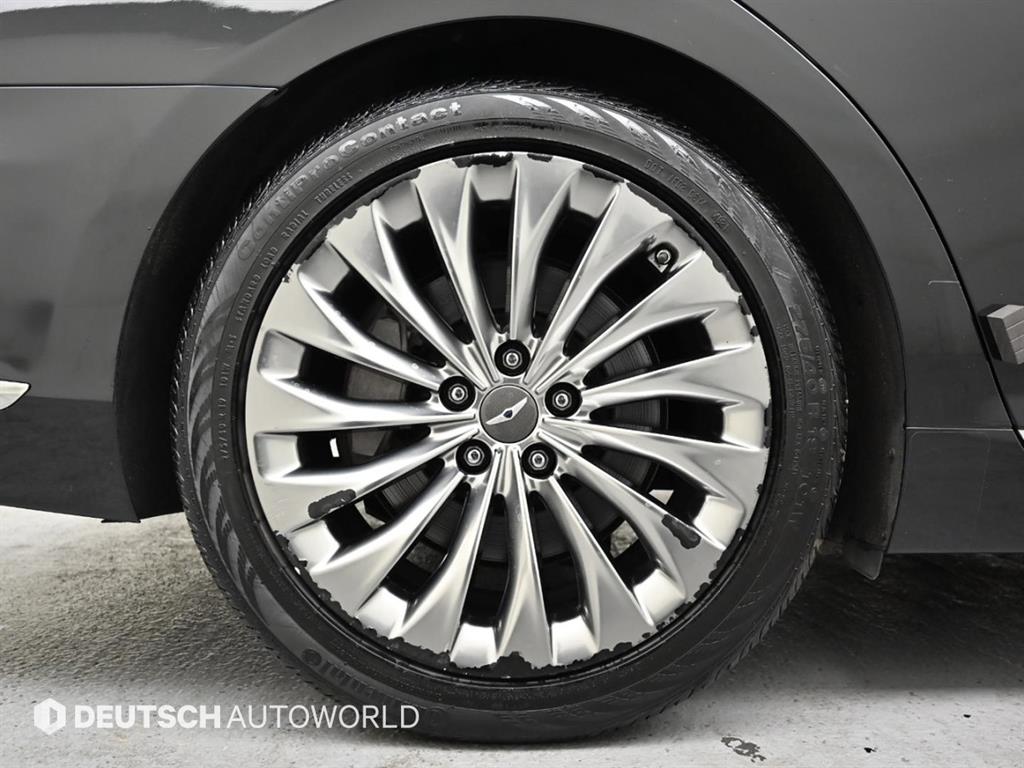 Genesis EQ900 - Vista 5