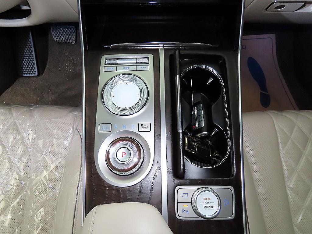 Genesis GV80 - Vista 12