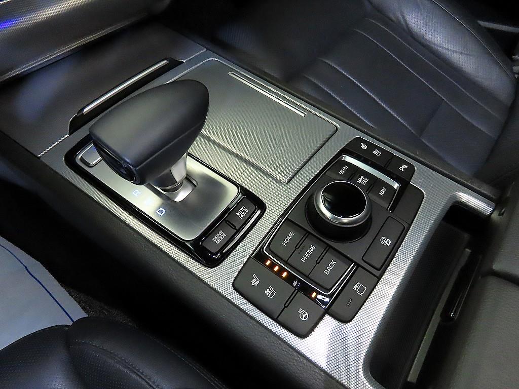 Genesis G80 - Vista 12