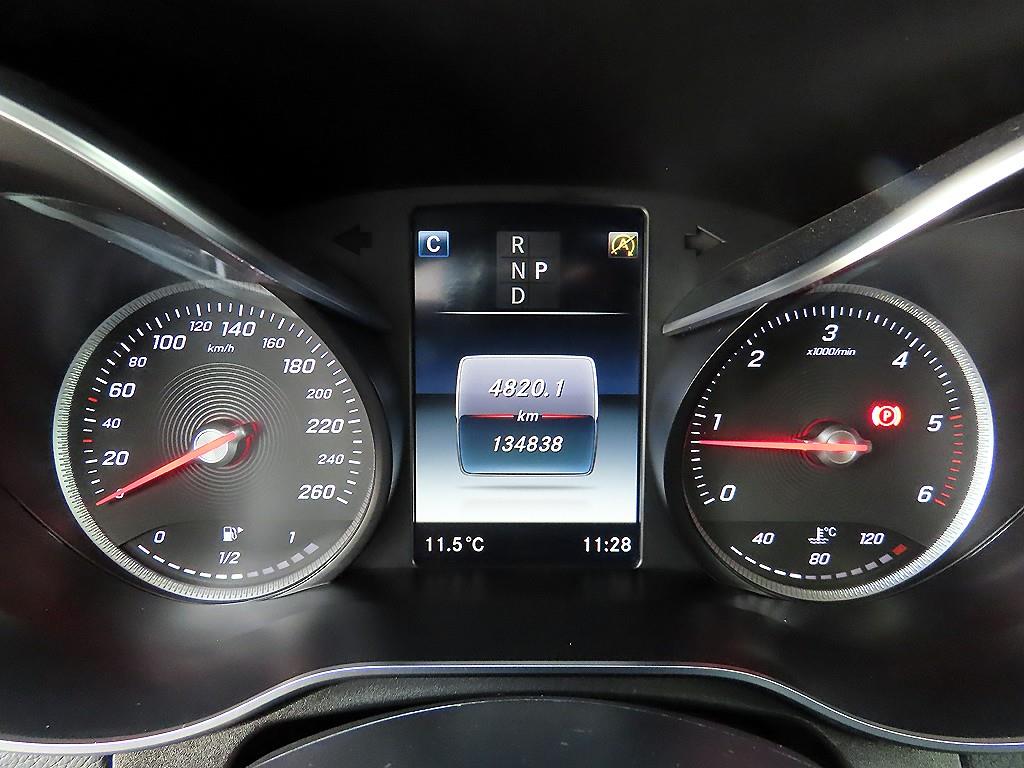 Mercedes Benz GLC Class - Vista 9