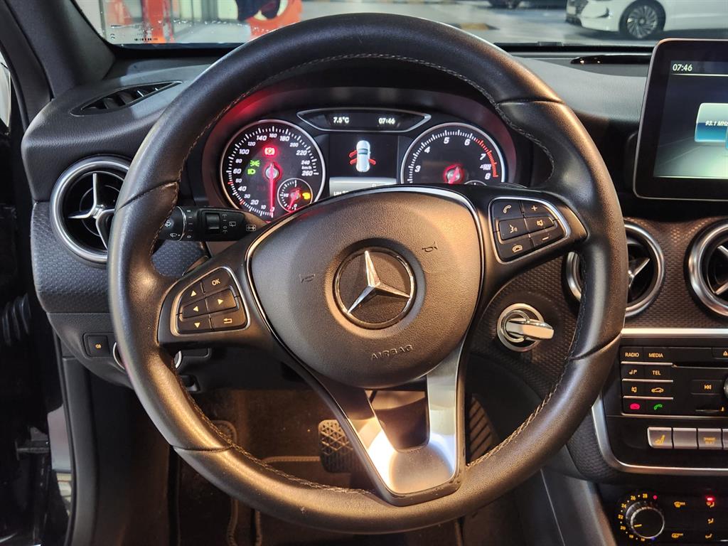 Mercedes Benz A Class - Vista 9