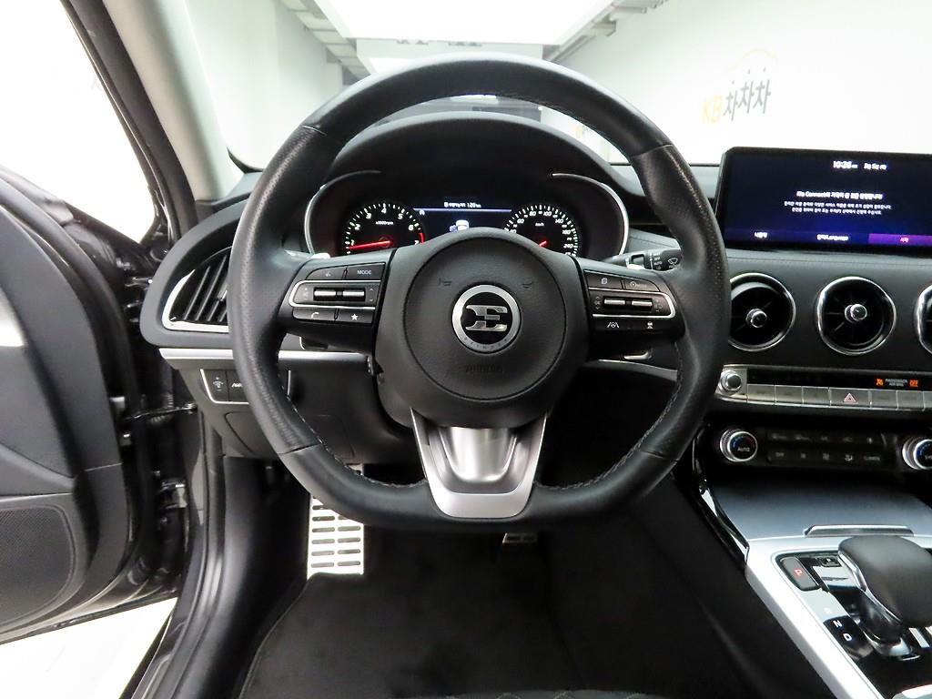 KIA Stinger - Vista 7