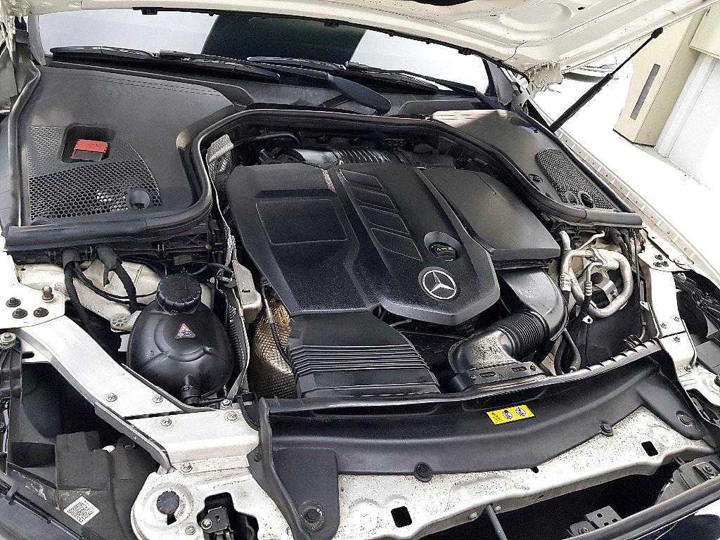 Mercedes Benz E class - Vista 6