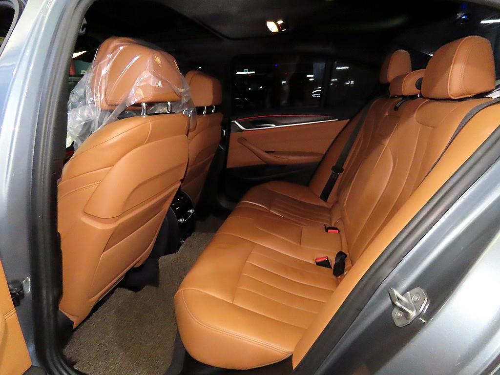 BMW 5 Series - Vista 7