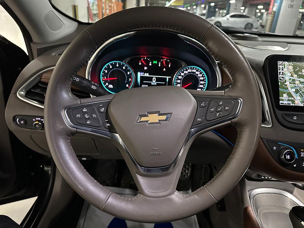 Chevrolet Malibu - Vista 8