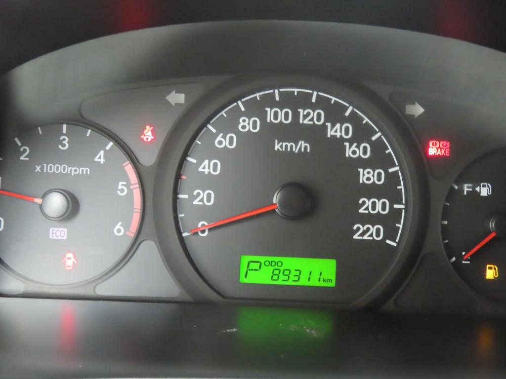 HYUNDAI Starex - Vista 8