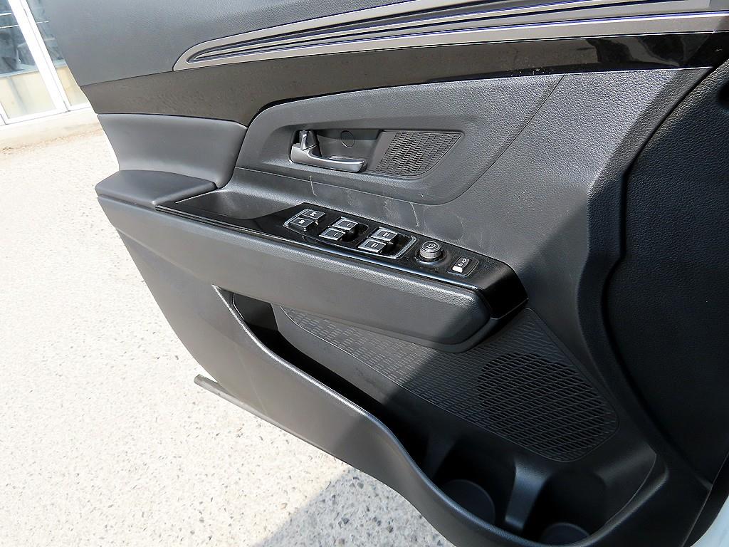 Ssangyong Korando - Vista 11