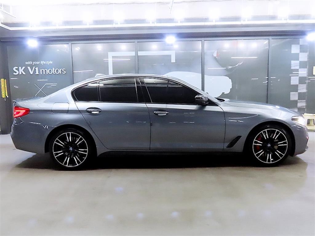 BMW 5 Series - Vista 3