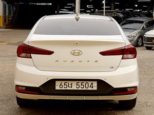 HYUNDAI Avante - Vista 6