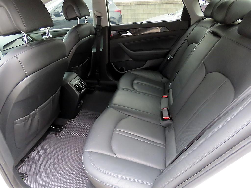 HYUNDAI Sonata - Vista 6