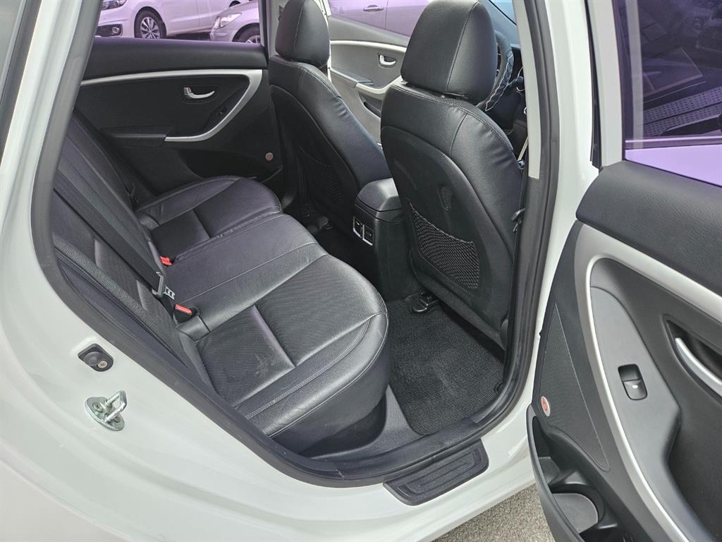 HYUNDAI i30 2015 Blanco - Importación desde Corea - HF Imports Iquique - Foto 17