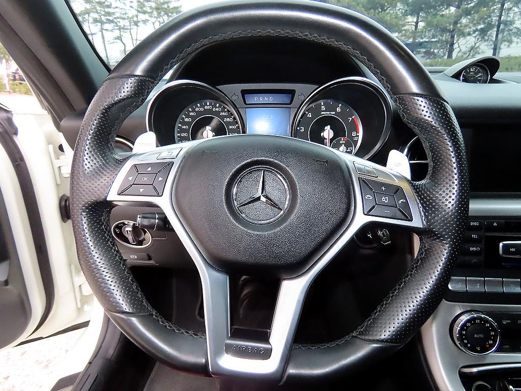 Mercedes Benz SLK Class - Vista 11