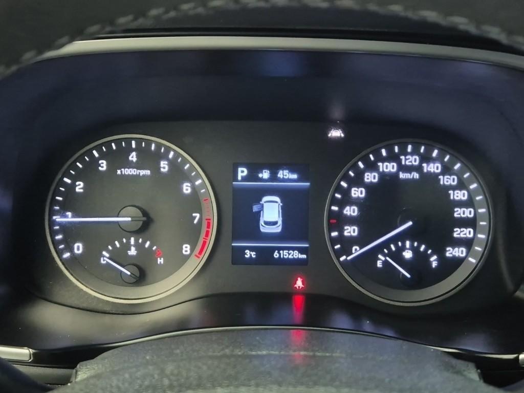 HYUNDAI Tucson - Vista 6