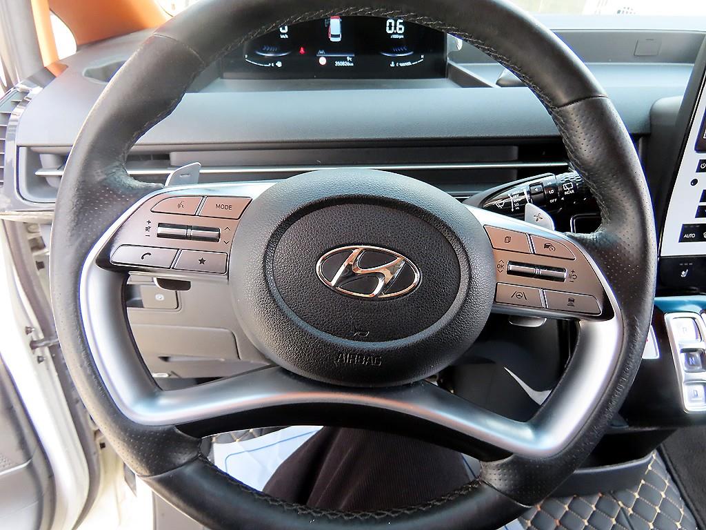 HYUNDAI Staria - Vista 9