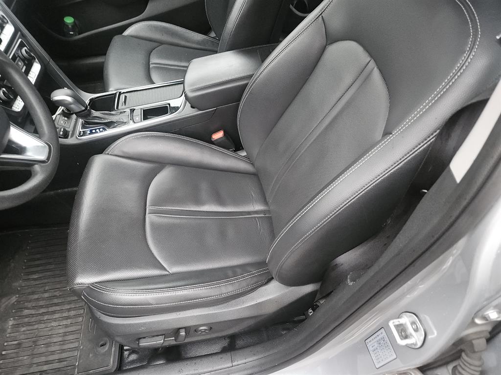 HYUNDAI Sonata - Vista 8