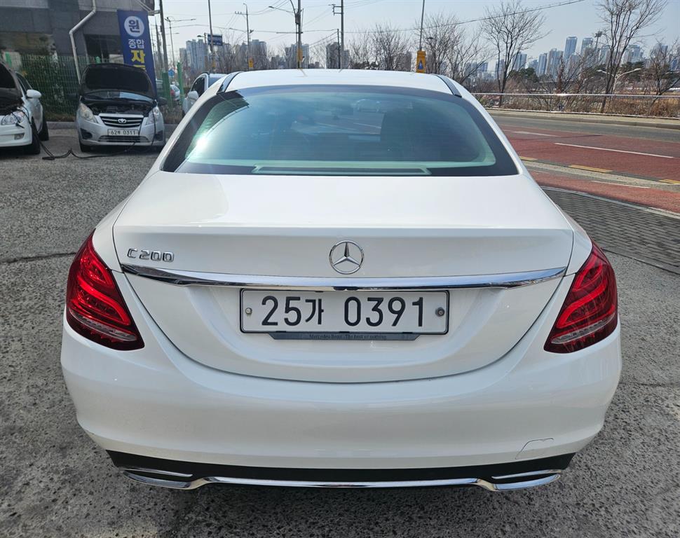 Mercedes Benz C Class - Vista 6