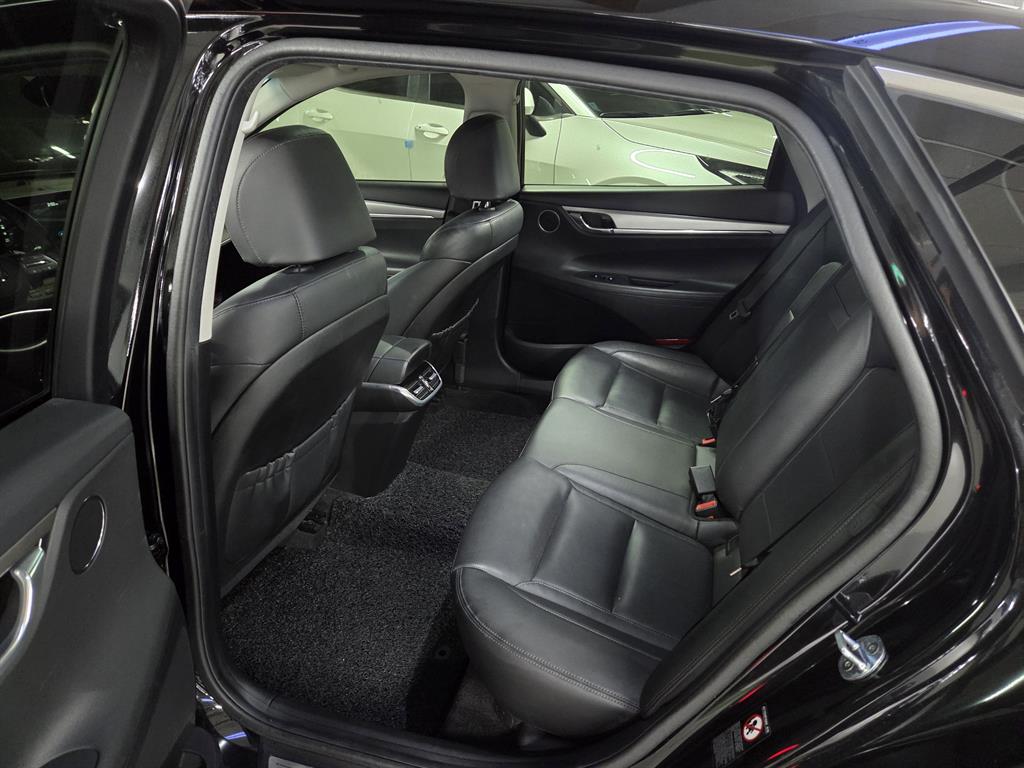 HYUNDAI Grandeur - Vista 7