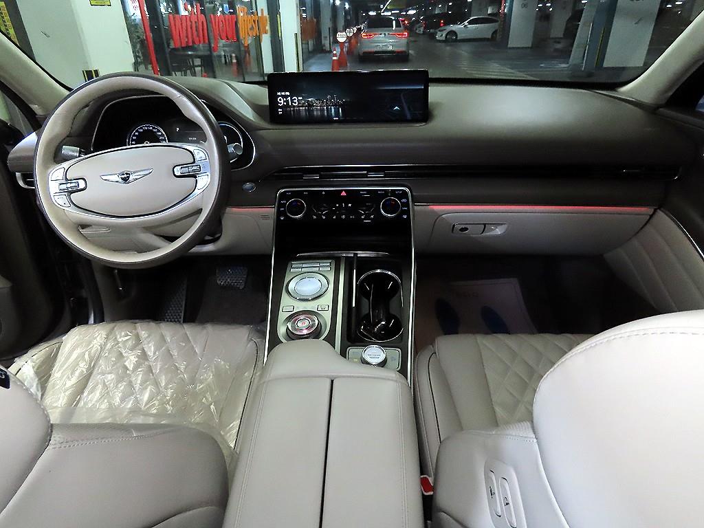 Genesis GV80 - Vista 10