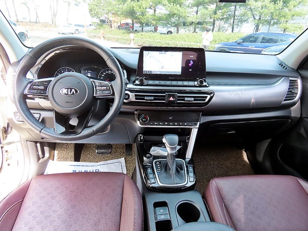 KIA Seltos - Vista 7