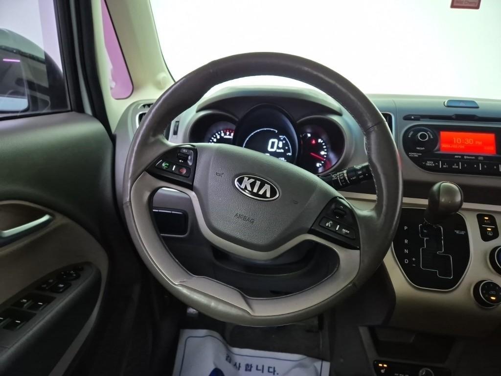KIA Ray - Vista 8