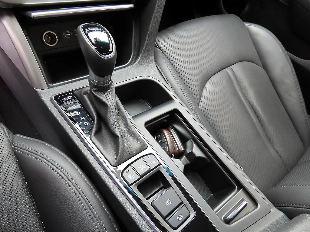 HYUNDAI Sonata - Vista 10