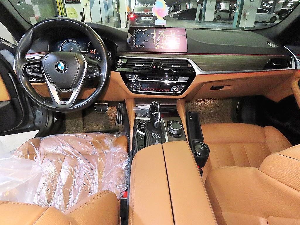 BMW 5 Series - Vista 10