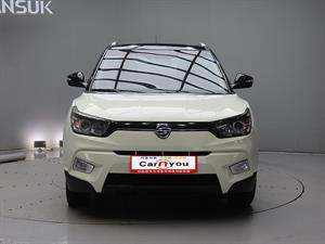 Ssangyong Tivoli - Vista 2