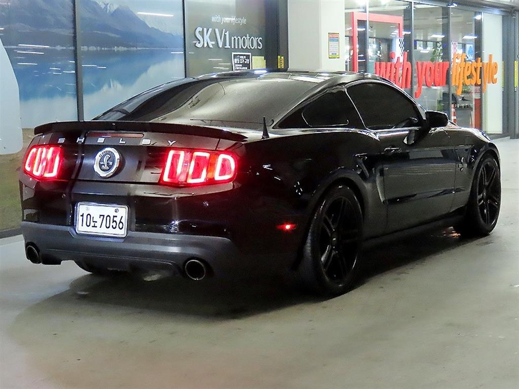 Ford Mustang - Vista 4