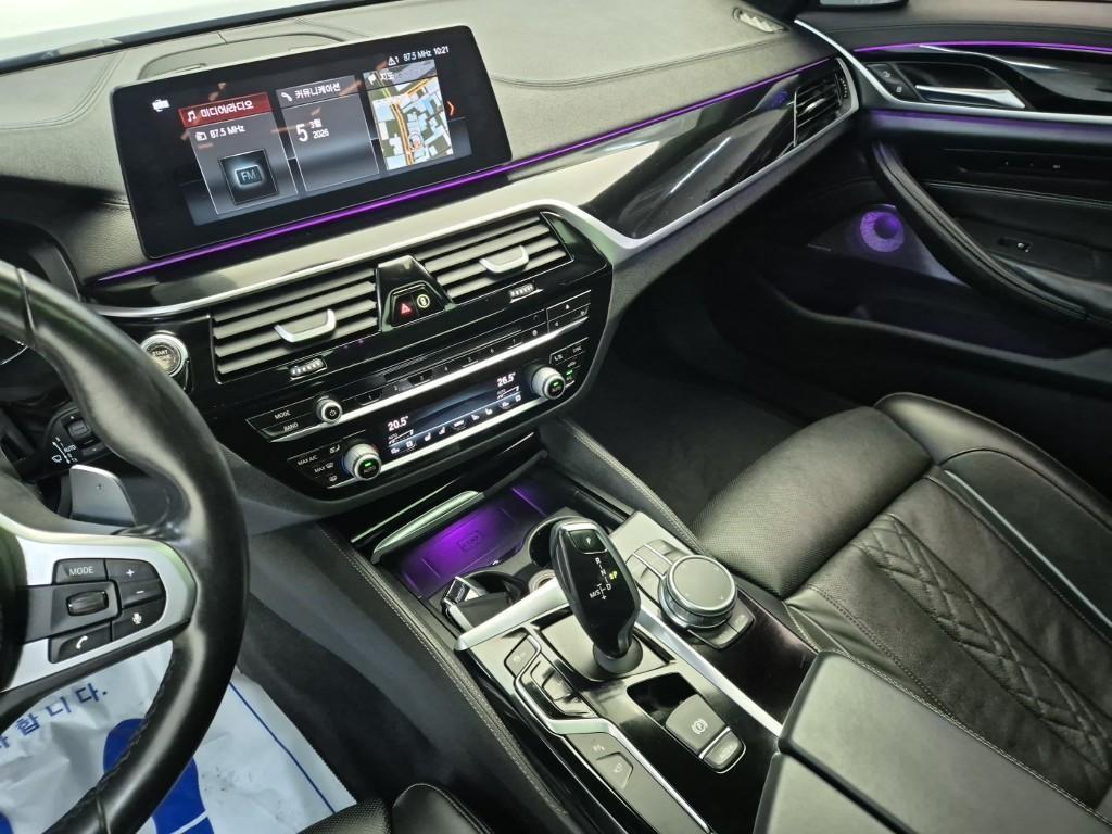 BMW 5 Series - Vista 10