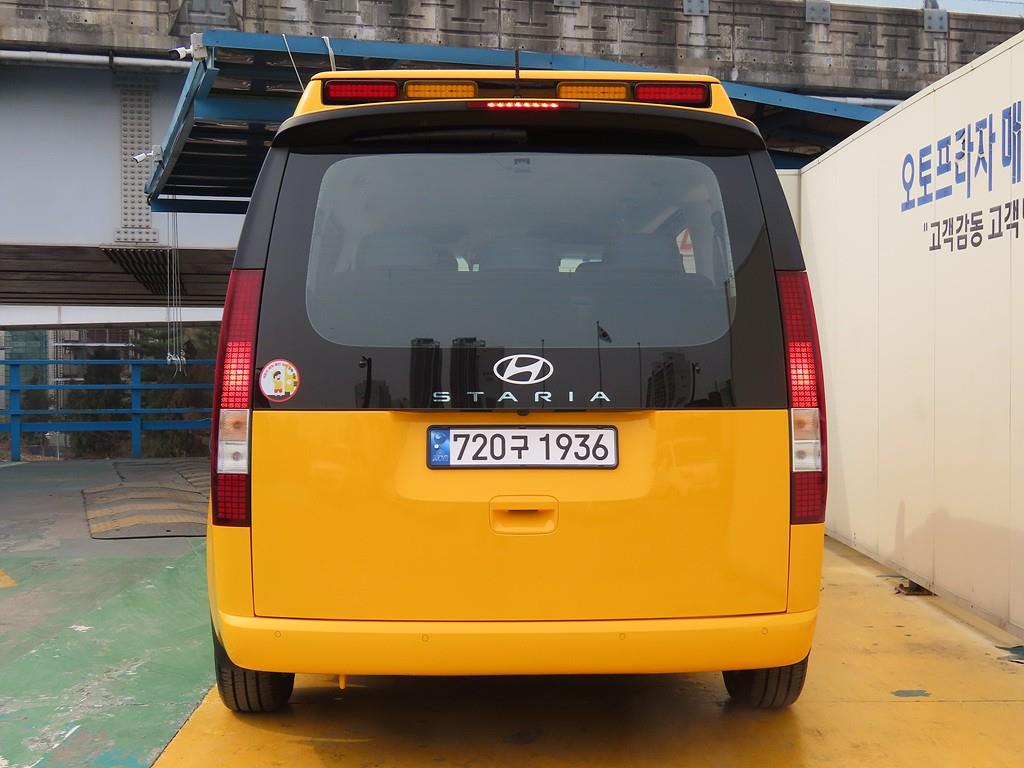 HYUNDAI Staria - Vista 4