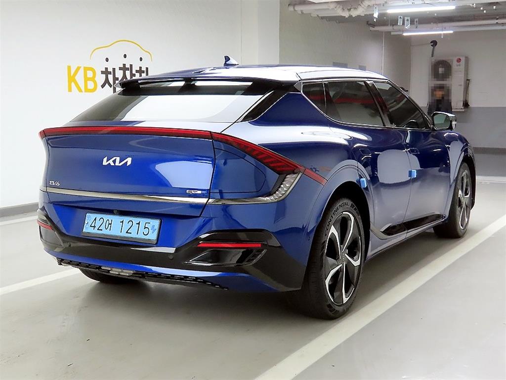 KIA EV6 - Vista 4