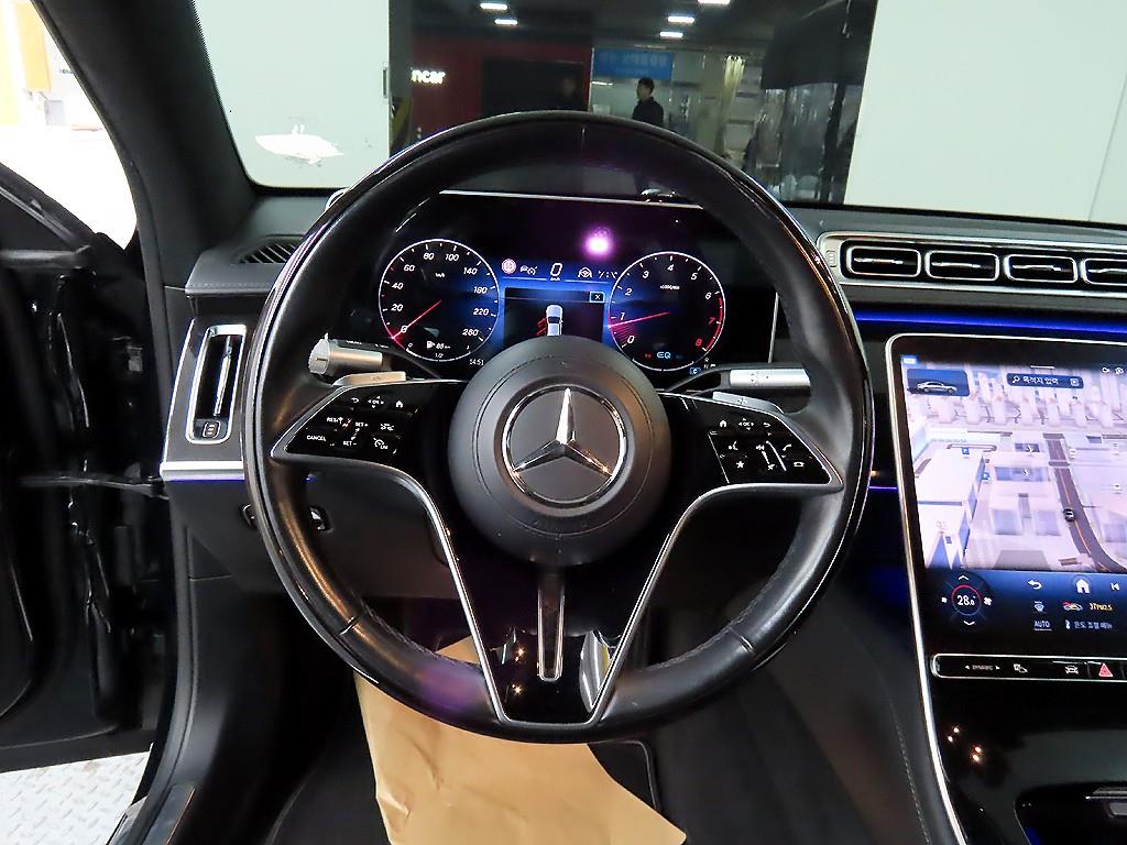 Mercedes Benz S Class - Vista 9