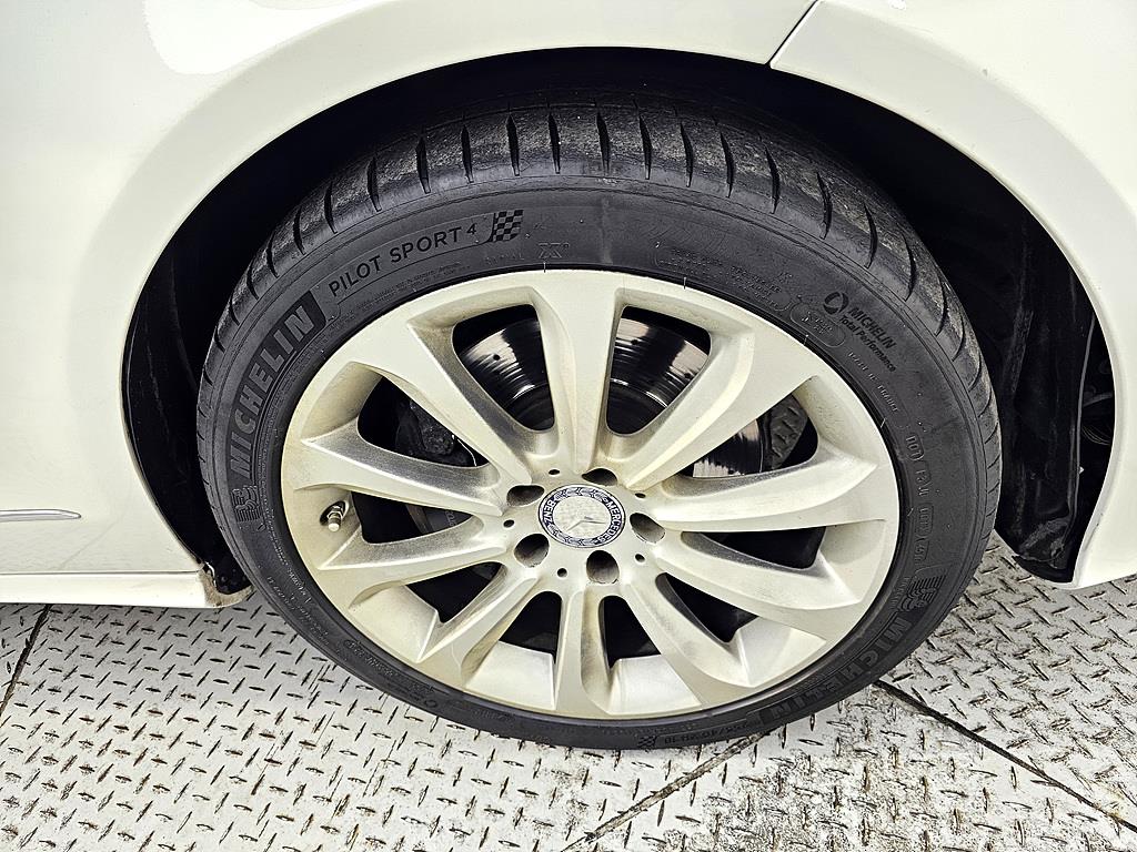 Mercedes Benz CLS Class 2016 Blanco - Importación desde Corea - HF Imports Iquique - Foto 20