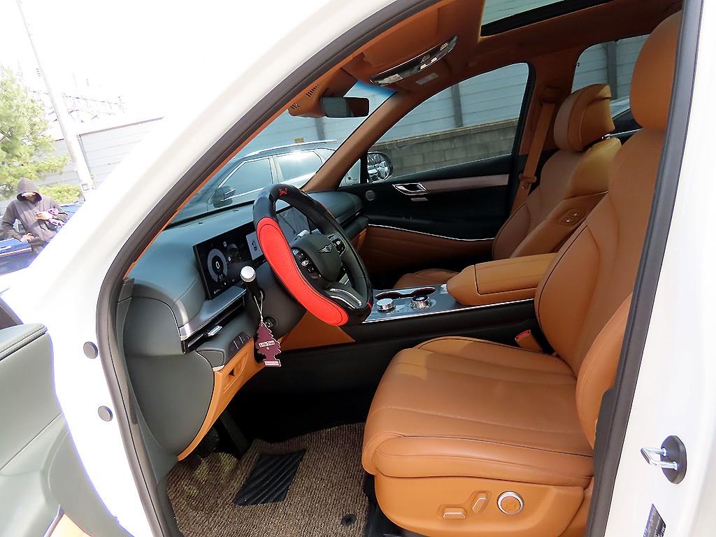 Genesis GV80 - Vista 5