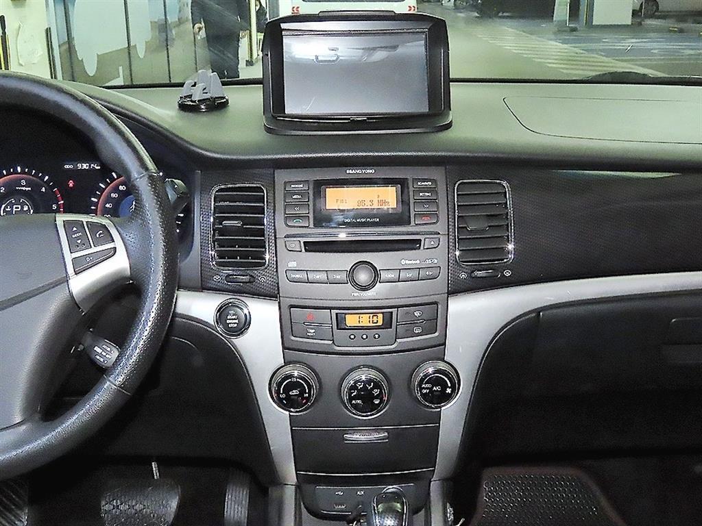 Ssangyong Korando - Vista 11