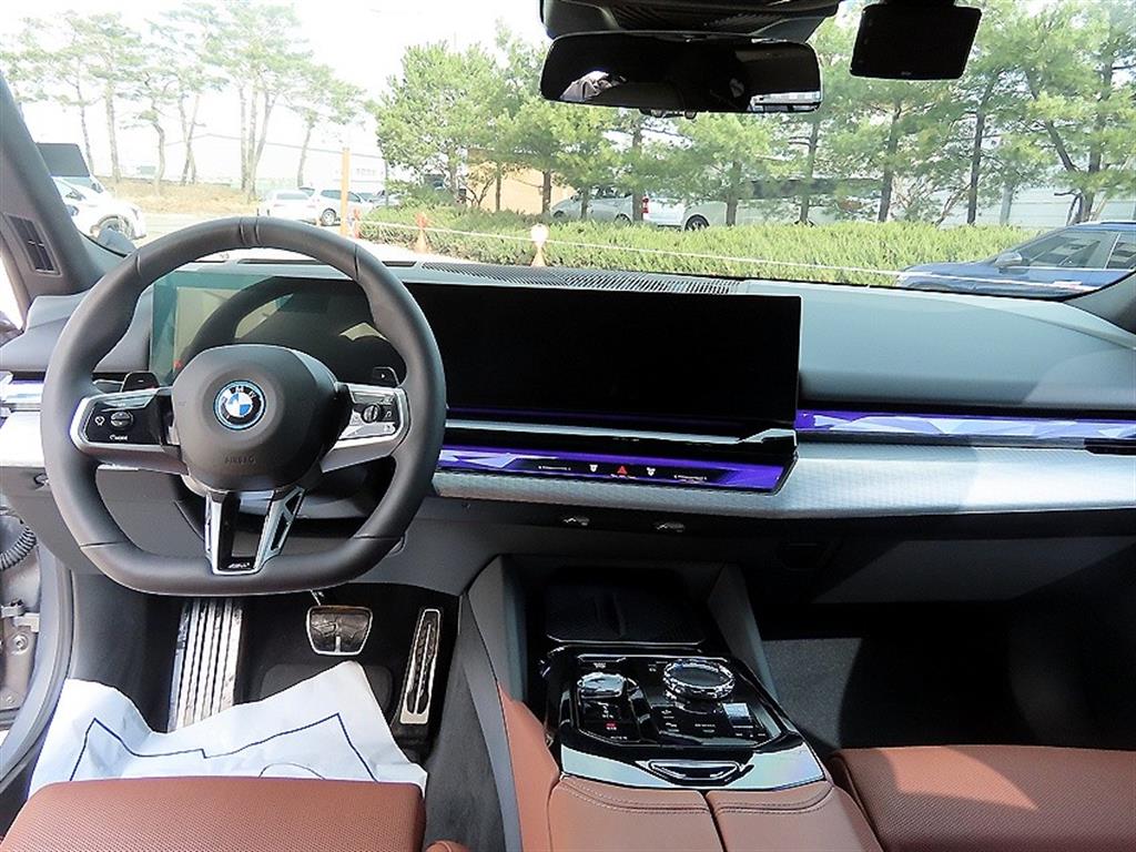 BMW 5 Series - Vista 7