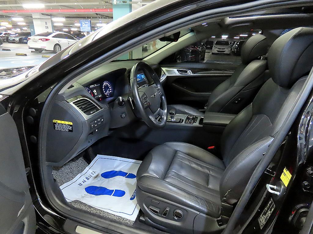 Genesis G80 - Vista 6