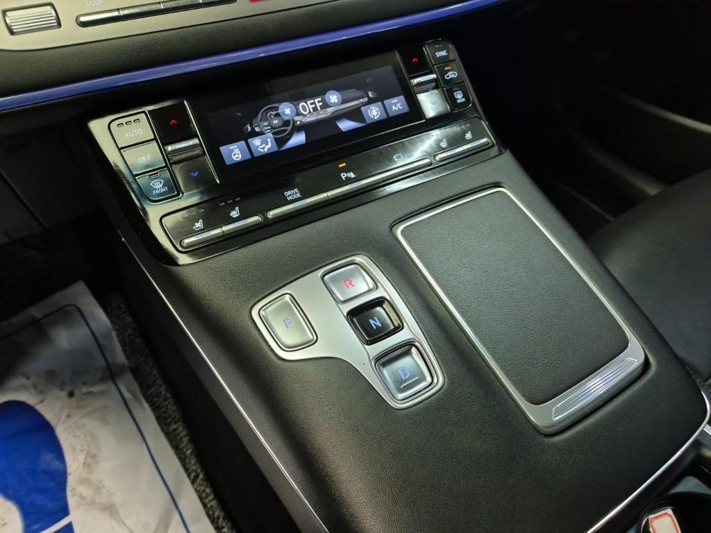 HYUNDAI Grandeur - Vista 8