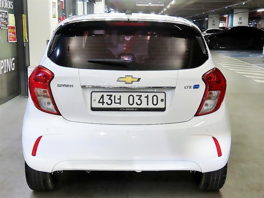 Chevrolet Spark - Vista 5