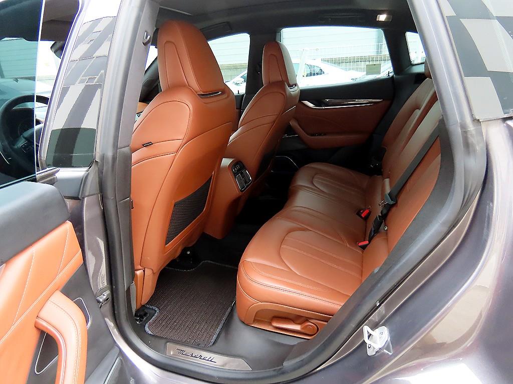 Maserati Levante - Vista 6