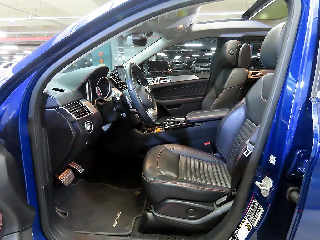 Mercedes Benz GLE Class - Vista 6