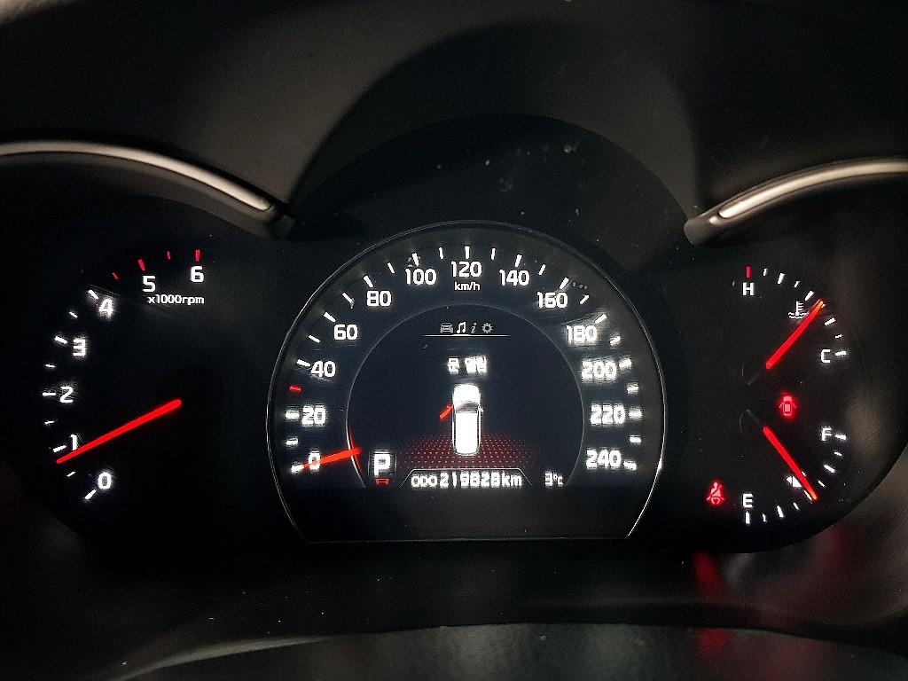 KIA Sorento - Vista 7