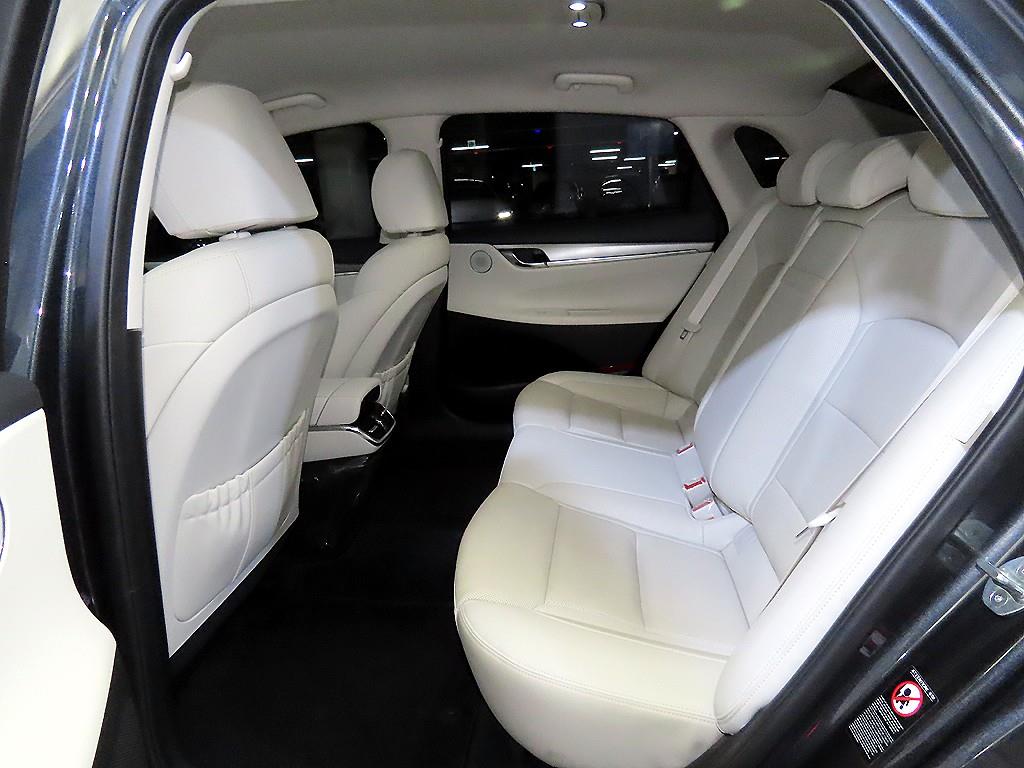 HYUNDAI Grandeur - Vista 7