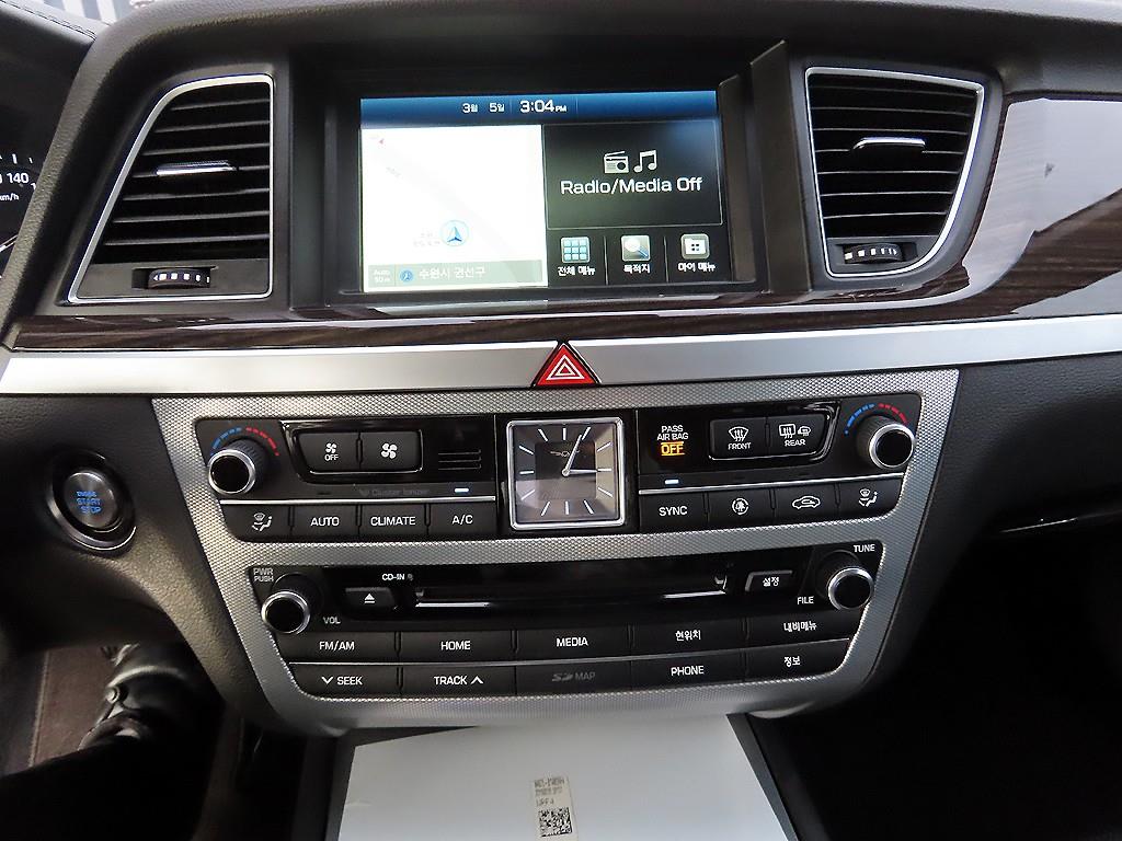 Genesis G80 - Vista 12