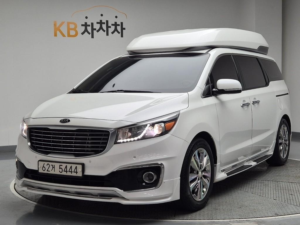 KIA Carnival 2017 Blanco - Importación desde Corea - HF Imports Iquique - Foto 1