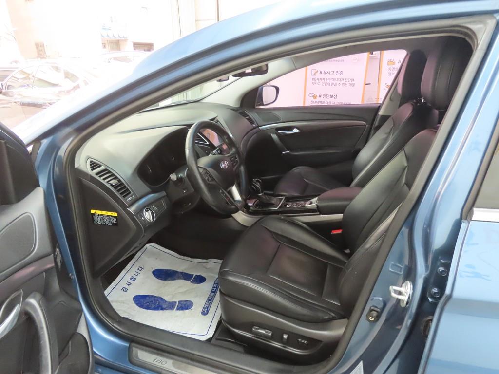 HYUNDAI i40 - Vista 5